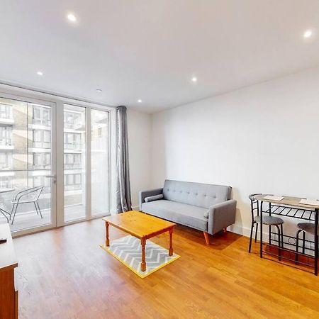 Lovely 1 Bedroom In Royal Arsenal Riverside Londres Exterior foto